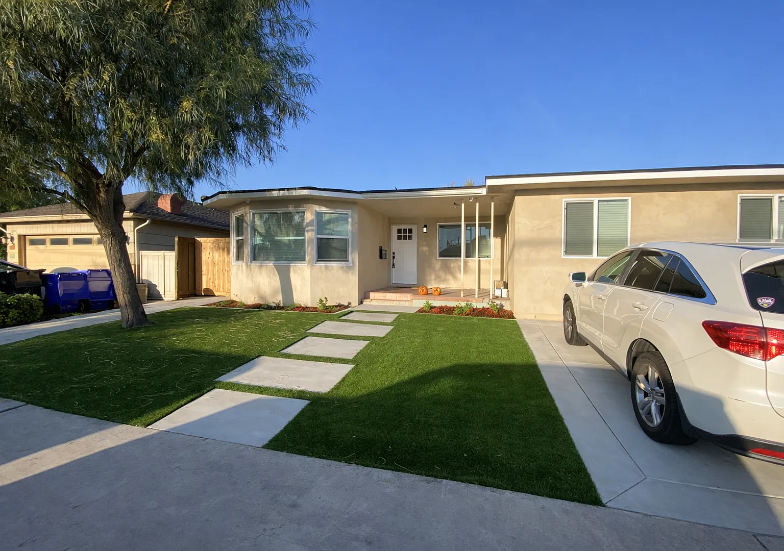 4BD/2BA Easy Walk to Campus — Photo 2