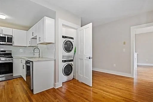 35 Oak Ave #2 — Photo 5