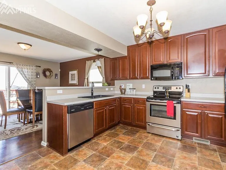 5095 Prairie Grass Ln — Photo 11