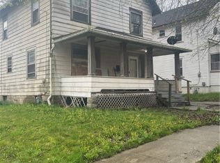 78 Stewart St, Struthers, OH 44471