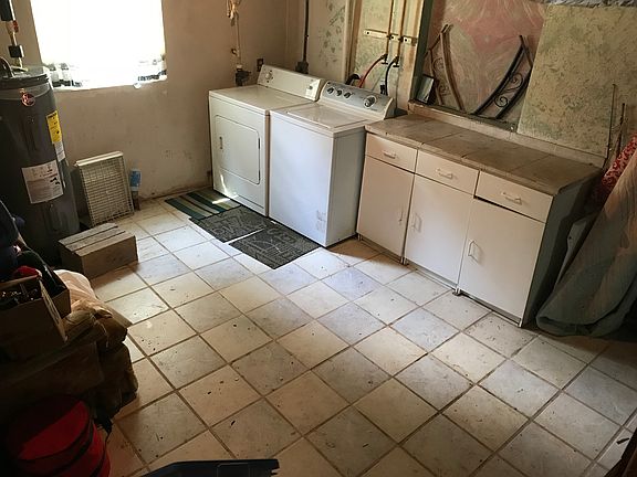 Ceramic tile laundry area