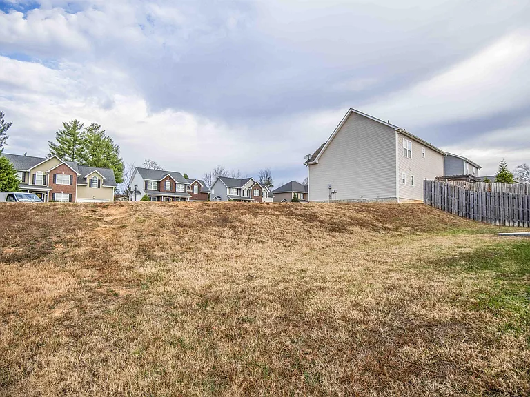 1509 Chariot Ln #H — Photo 23