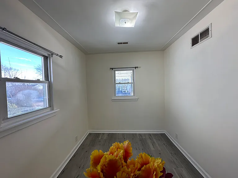 18461 Beechwood St — Photo 5