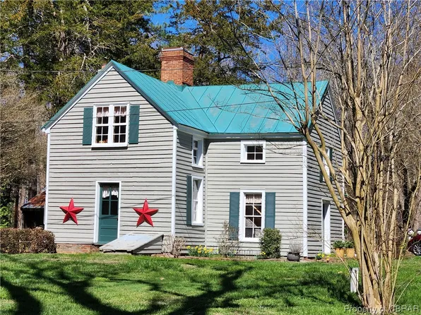 7165 Ware House Rd, Gloucester, VA 23061