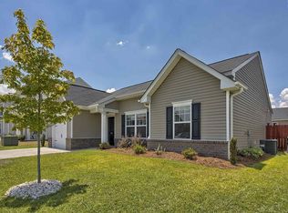 915 Dovefield Ln, Lexington, SC 29073