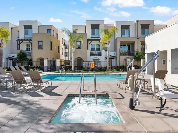 2301 Verano Way, Vista, CA 92081