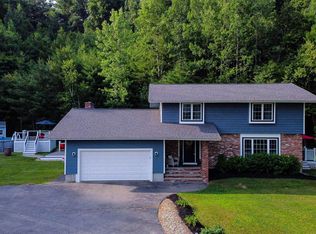 10 Meadow Rd, Windham, NH 03087