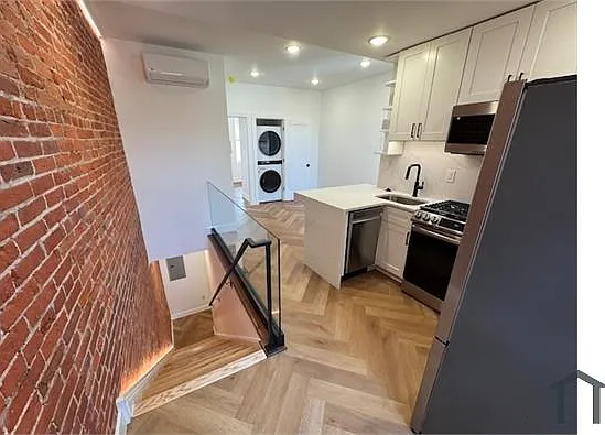 1438 Tasker St #3 — Photo 3