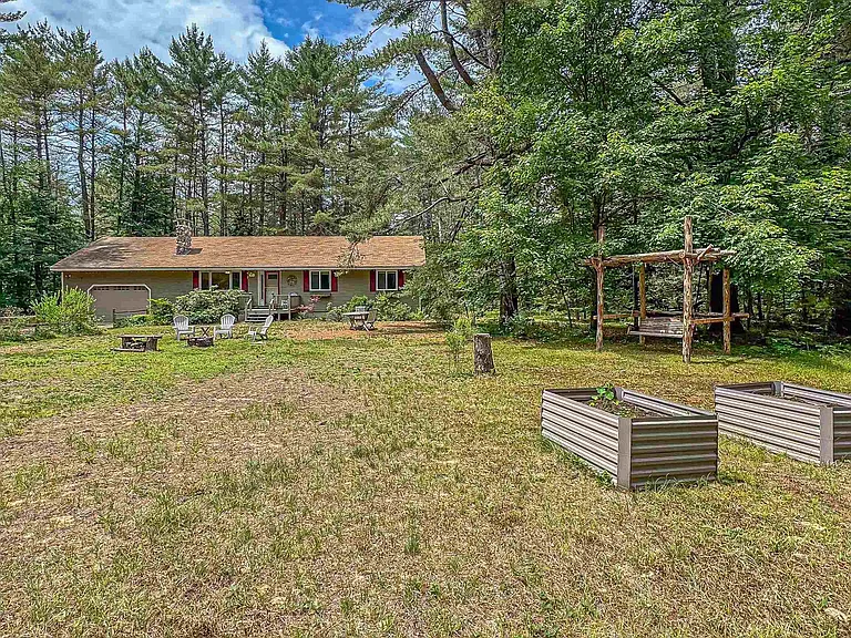 19 Baker Cir — Photo 49