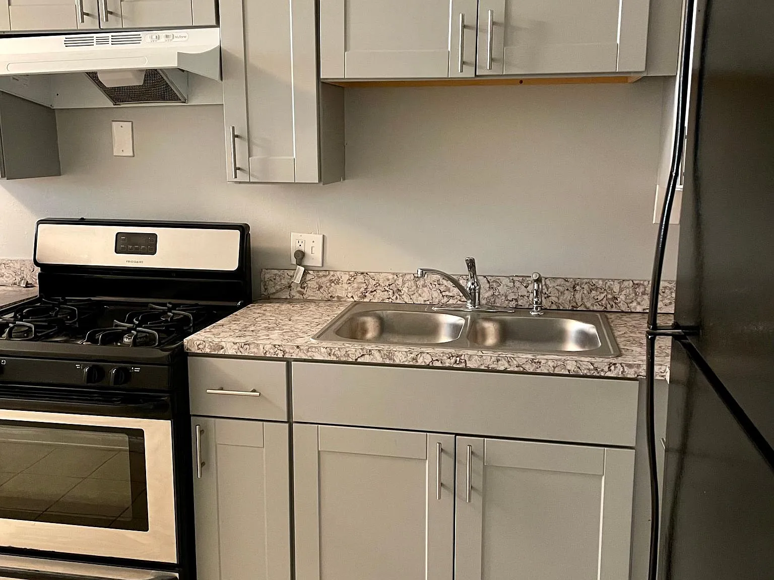 5843 Cabanne Ave — Photo 1