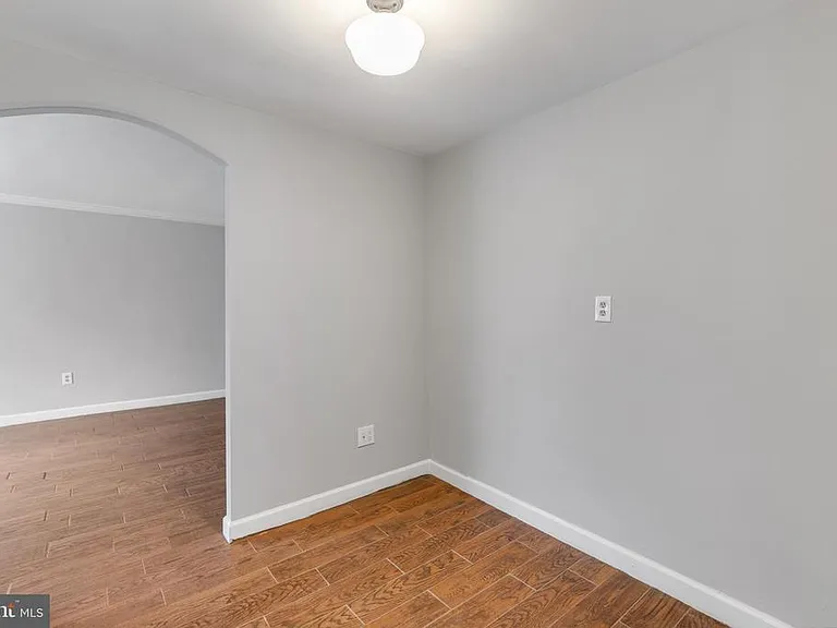 702 S Arlington Mill Dr #304 — Photo 6