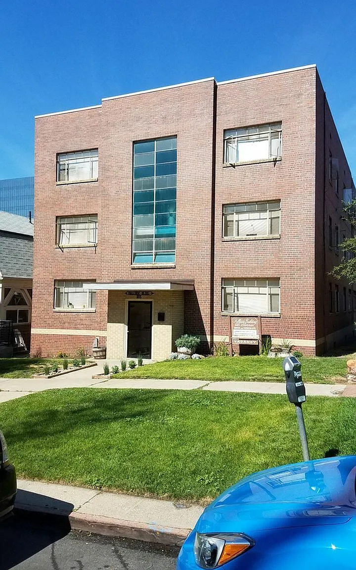 Hillside Apartments — Photo 1