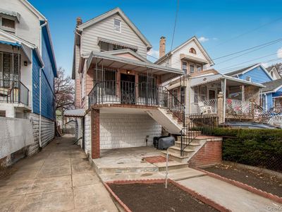 427 Taylor Avenue, Bronx, NY, 10473