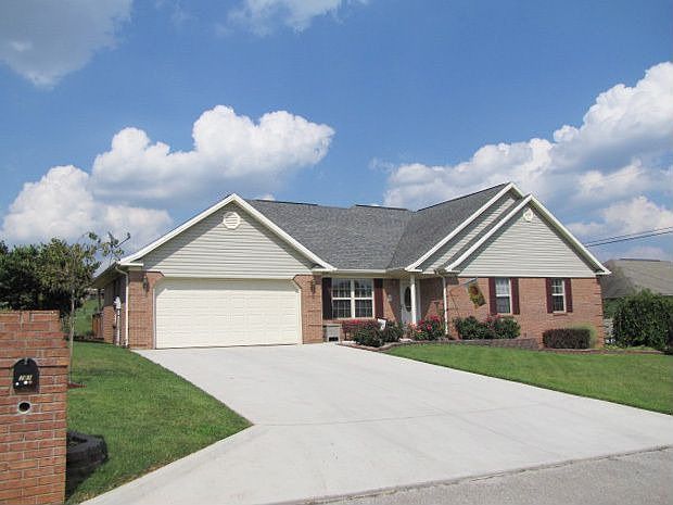 2nd image of 781 Hidden Loop Dr