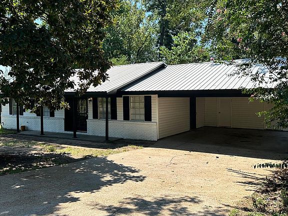 2nd image of 247 Champion Hill Dr