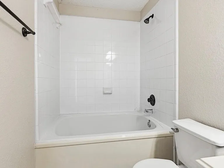 3638 Fuller Bluff Dr — Photo 17