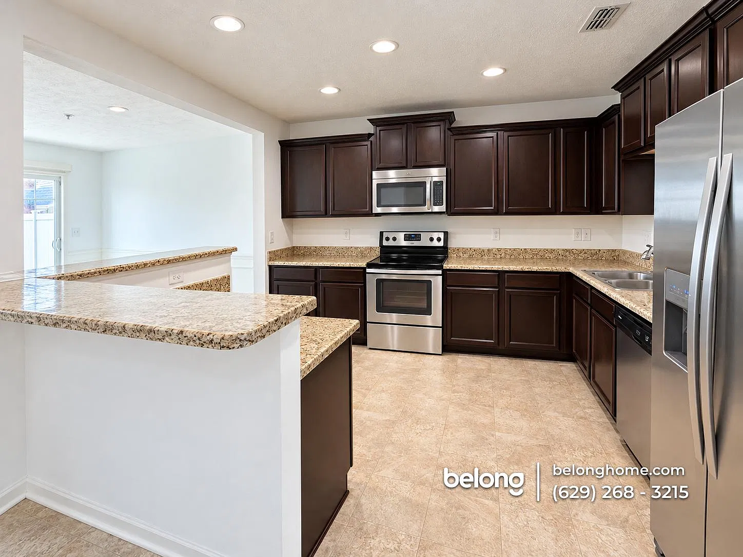 3 bed, 3.0 bath, 1632 sqft, $2,055 — Photo 2