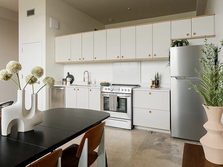 2857 E Grand Blvd #32 — Photo 4