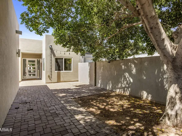 216 W WINGED FOOT Road, Phoenix, AZ 85023