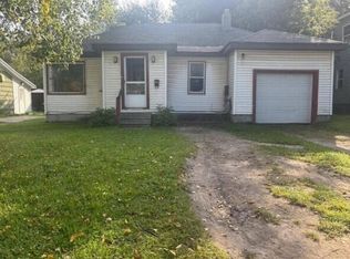 1305 Seymour St, Sault Sainte Marie, MI 49783
