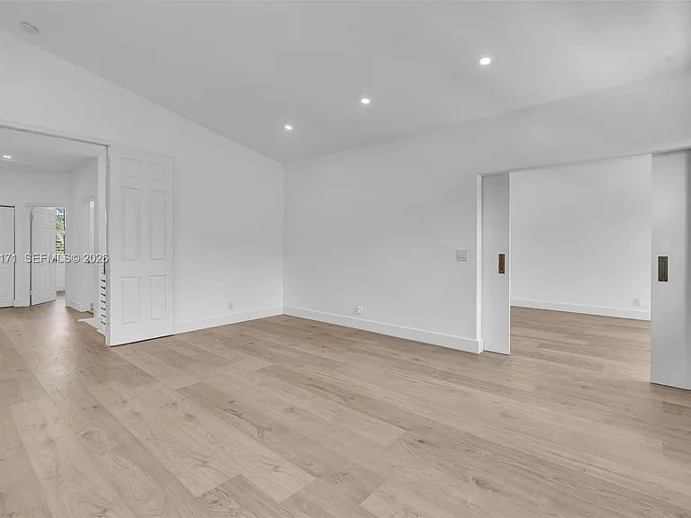 3433 SW 52nd Ct — Photo 22