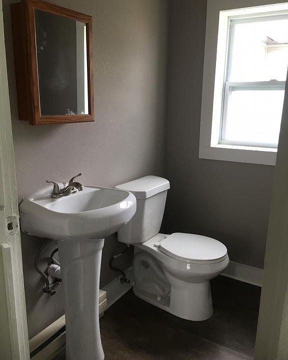 2nd image of 2201 Prairie Ave