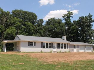 1232 Shady Dell Rd, Thomasville, PA 17364