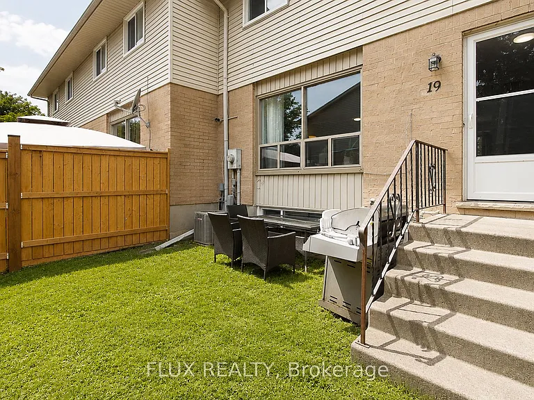 595 3rd St #19 — Photo 29