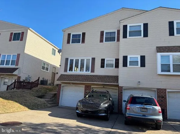 1549 Stoney Ln #A, Philadelphia, PA 19115