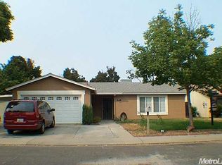 1033 Petaluma Dr, Modesto, CA 95351