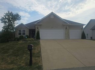10300 Fairway Dr, Foristell, MO 63348