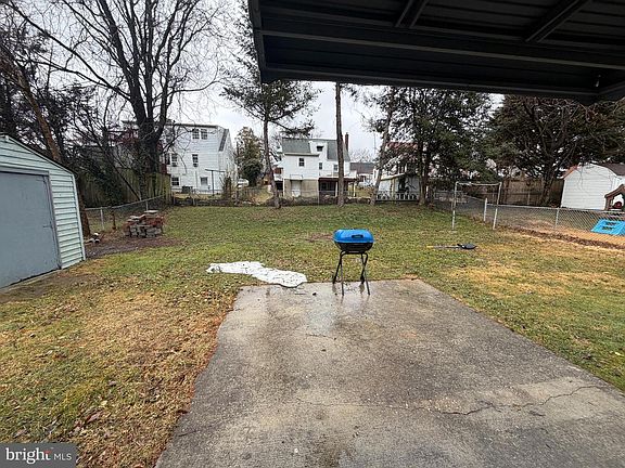 3rd image of 103 Vista Ave