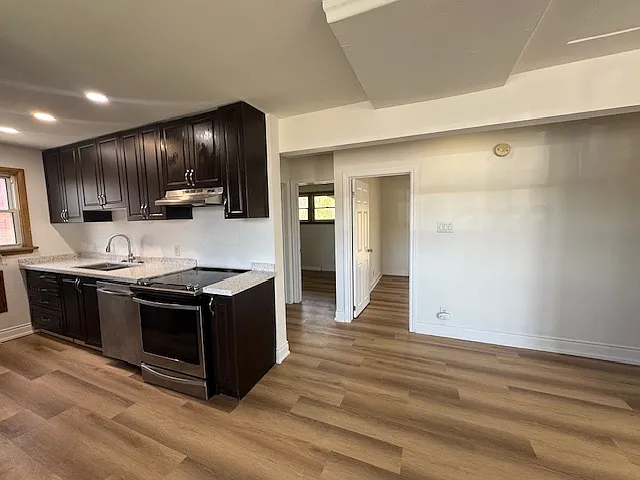 1124 Weber St E #1 — Photo 8