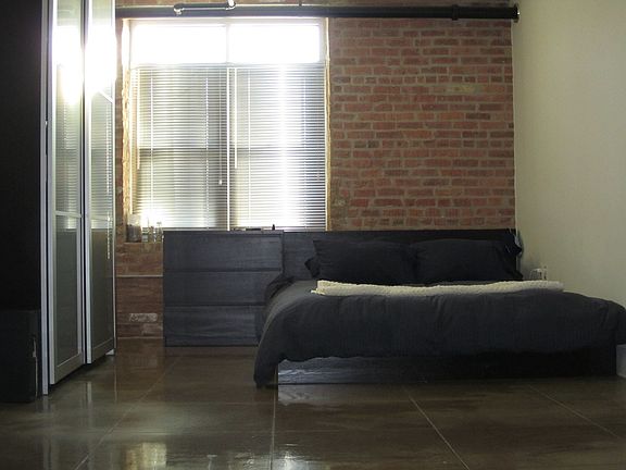 3rd image of 3059 N Weil St Unit 112