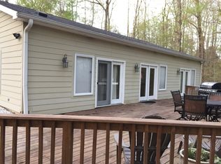 5243 Blueberry Hl, Floyds Knobs, IN 47119