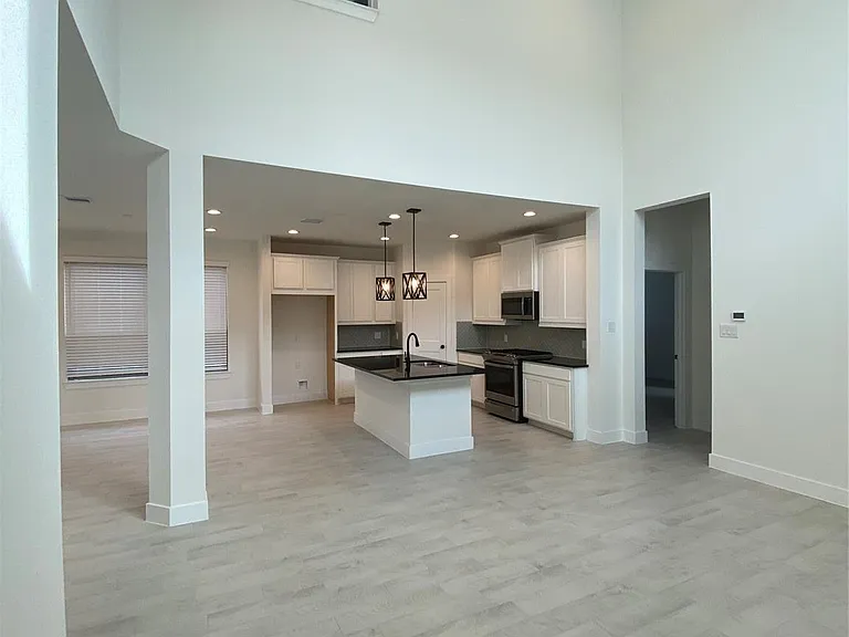 31323 Balsam Hawk Ln — Photo 11