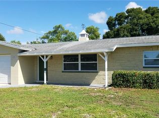 10291 Blossom Lake Dr, Seminole, FL 33772