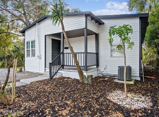 321 S 10th St, Fernandina Beach, FL 32034