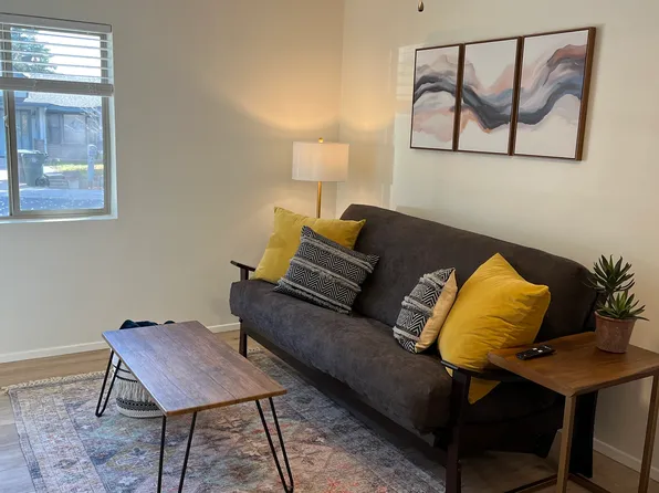 3207 N Pine Dr #B, Flagstaff, AZ 86004