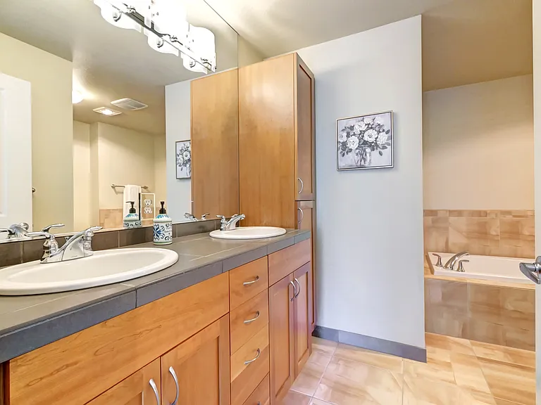 16141 Cleveland St #316 — Photo 16