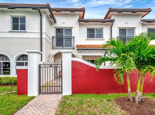 3010 NW 35th Way, Lauderdale Lakes, FL 33311