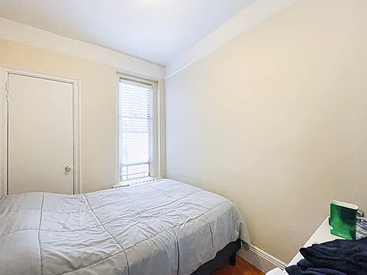 Rented by Urban Real Estate Property Group Inc | media 7