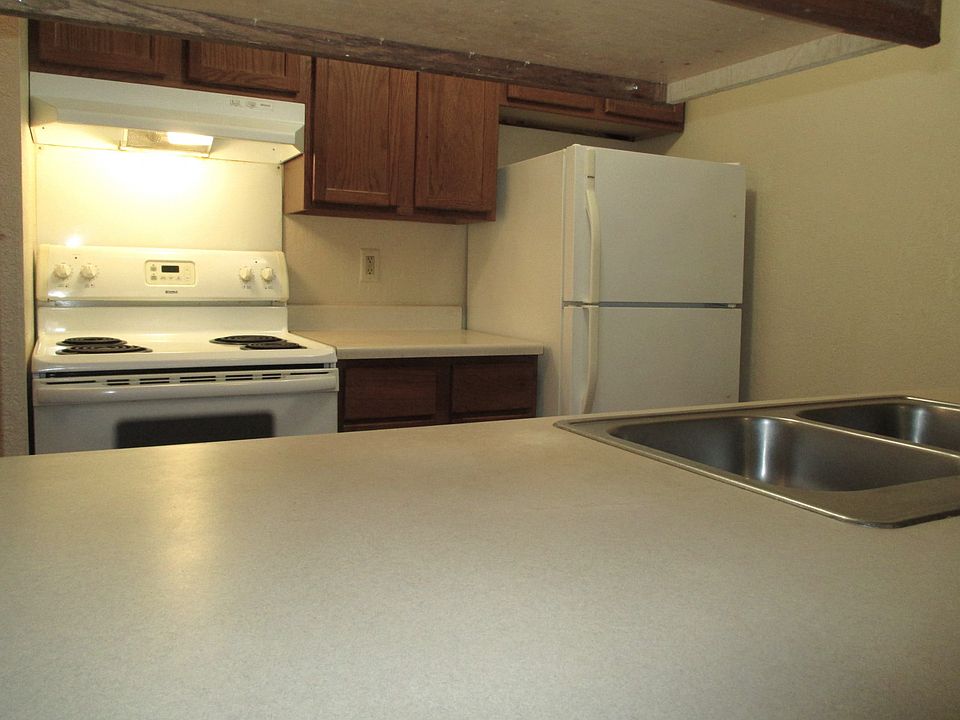 Westmar Apartments 1002 Pearl Ave Marshall MN Zillow