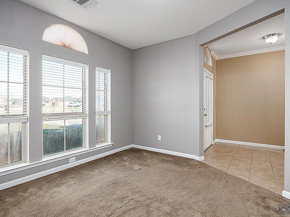 3rd image of 22480 Windsor Ct