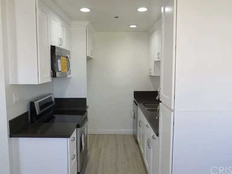 5530 Ackerfield Ave #106 — Photo 8