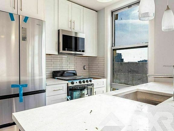 5th image of 302 Saint Nicholas Ave #A2