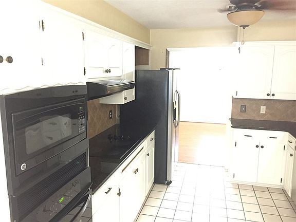 5th image of 7706 NW Stonegate Pl
