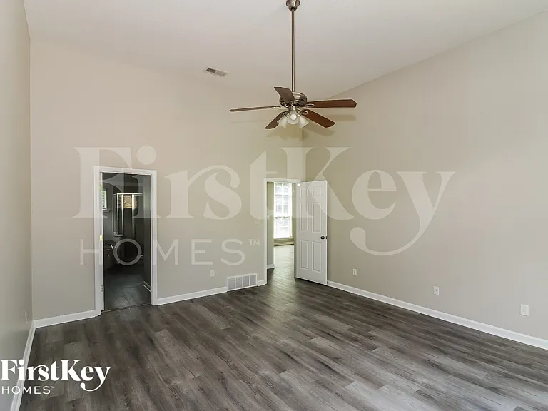5845 Peterson Ridge Ln — Photo 8