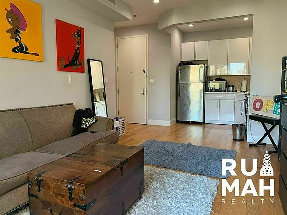 2nd image of 271 Clifton Pl APT 3B