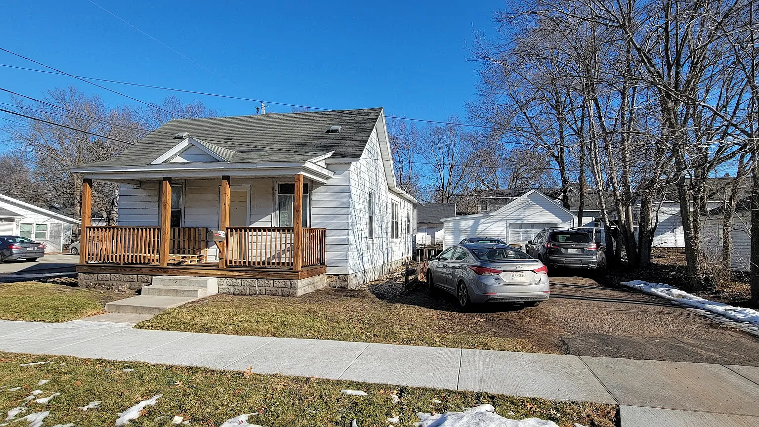 3 bed, $1,365 — Photo 1